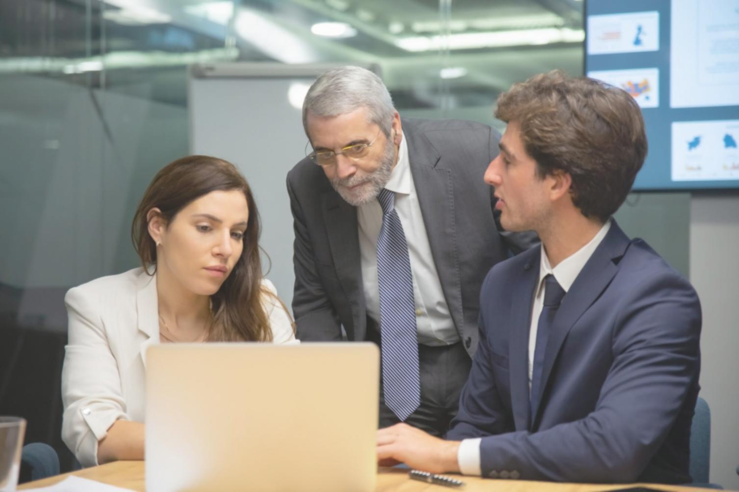 Actualización continua de recursos educativos